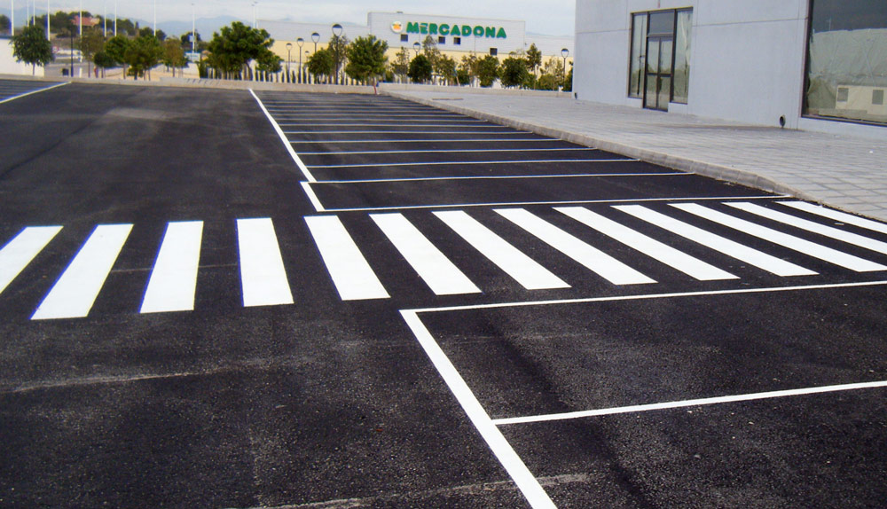 Pintura de parkings y señalización